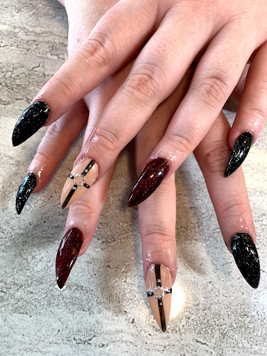 Gothic nail art